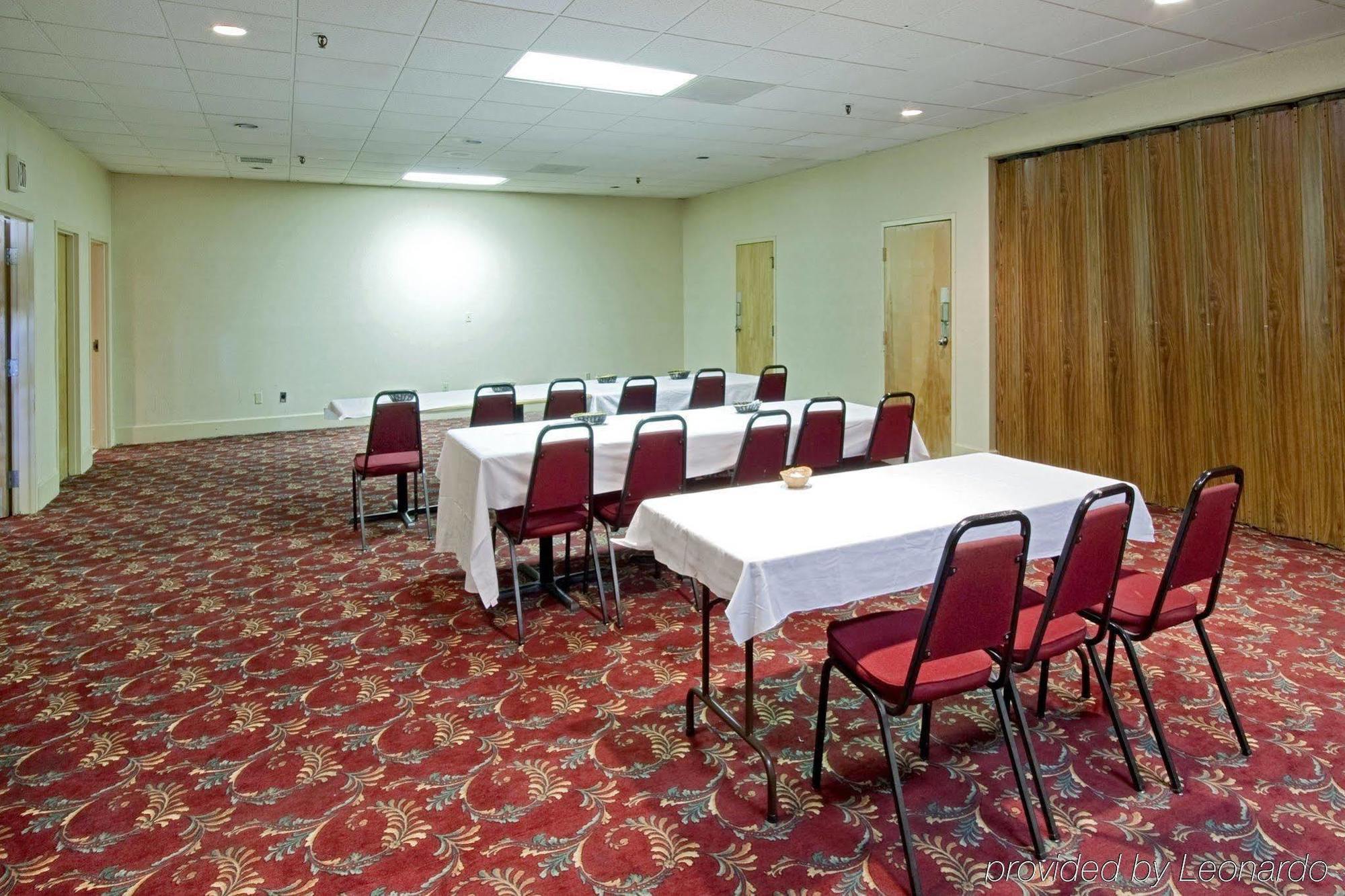Americas Best Value Inn Forest Facilities photo